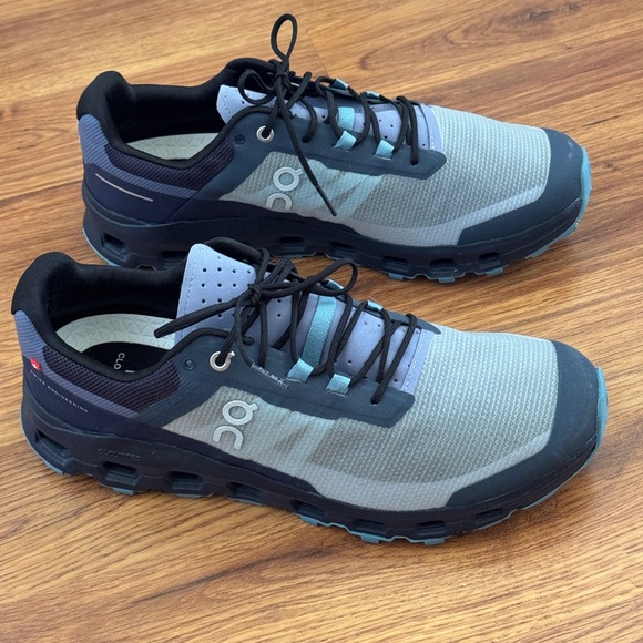 On Running Cloudvista Men's + extra shoe laces - Gray and Black, sz M10 - Picture 7 of 9